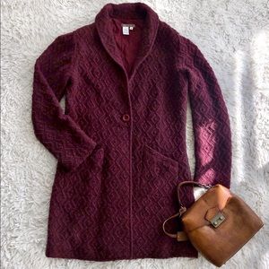 ISABELLA BIRD • Maroon Sweater Overcoat